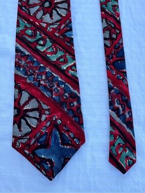WINDSOR Red, Teal, Gray Patterned Made in the USA 100% Silk Necktie